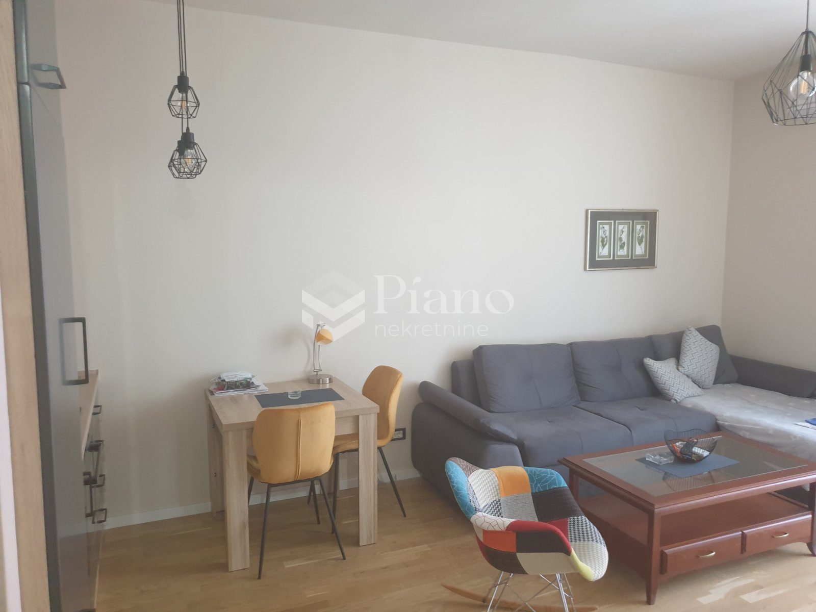 Namješten jednosoban stan, Blok 9