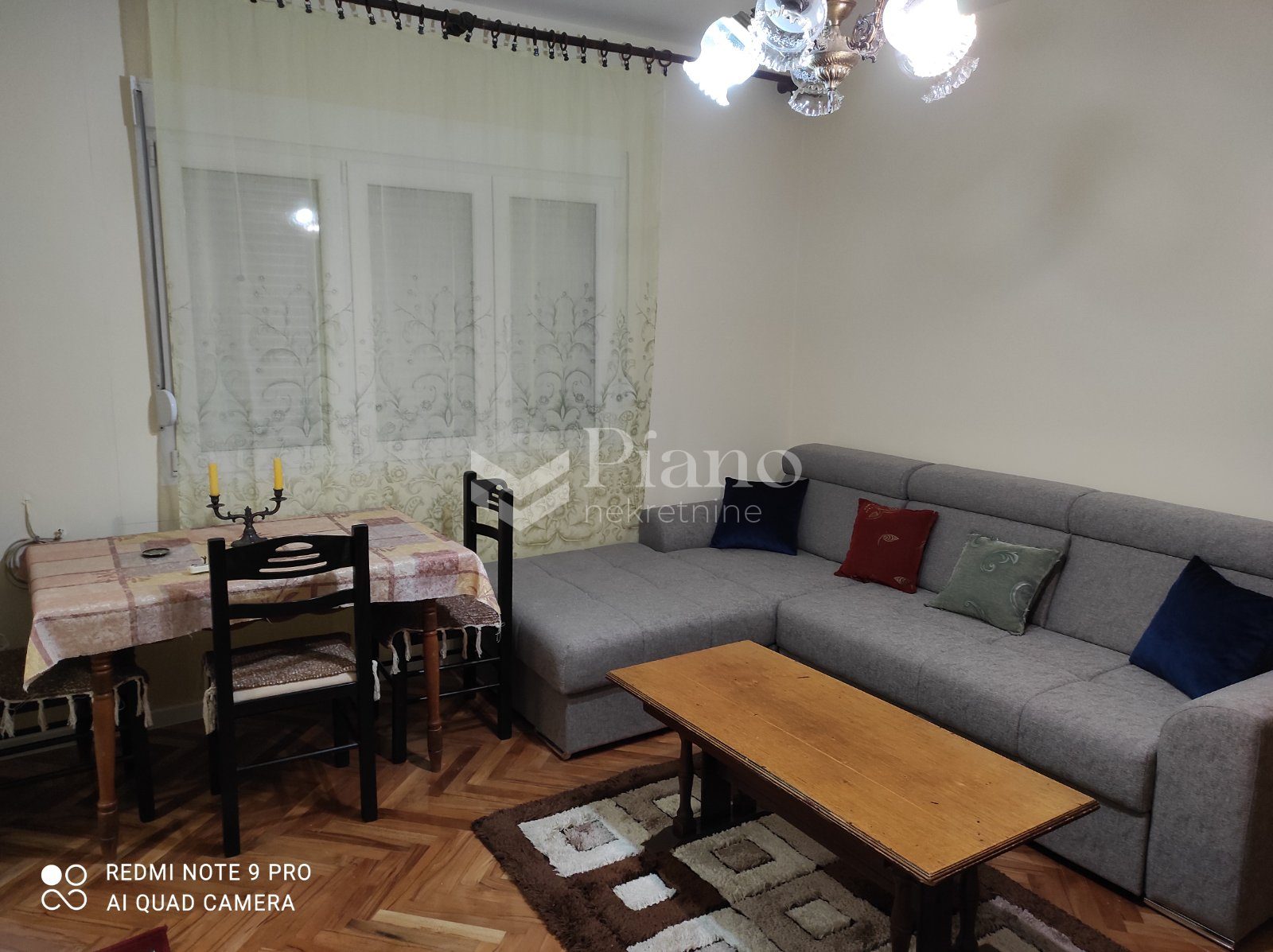 Namješten  trosoban stan, Zagorič