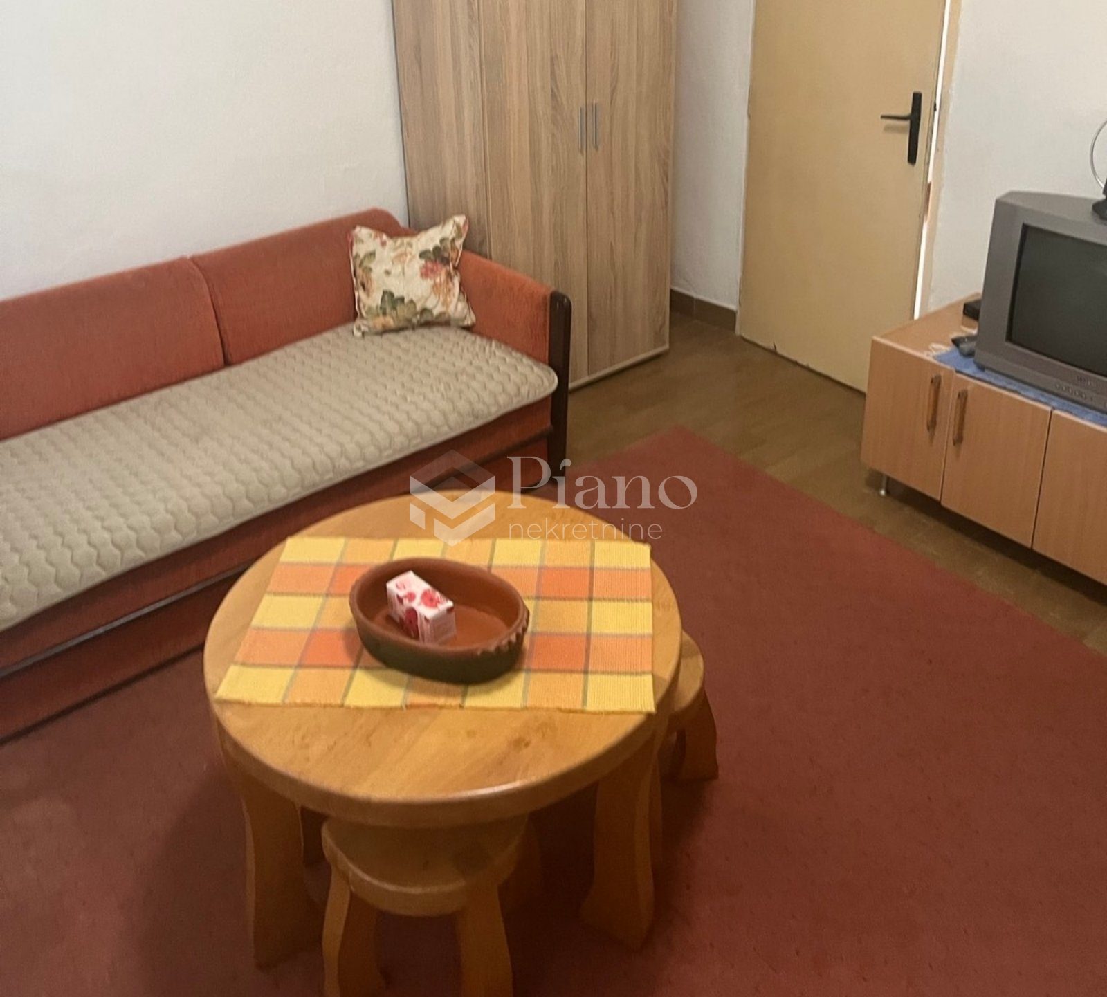 Namještena garsonjera u Zagoriču