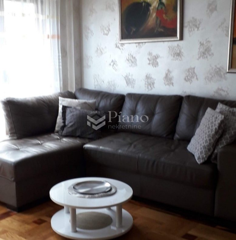 Namješten jednosoban stan, Dalmatinska 