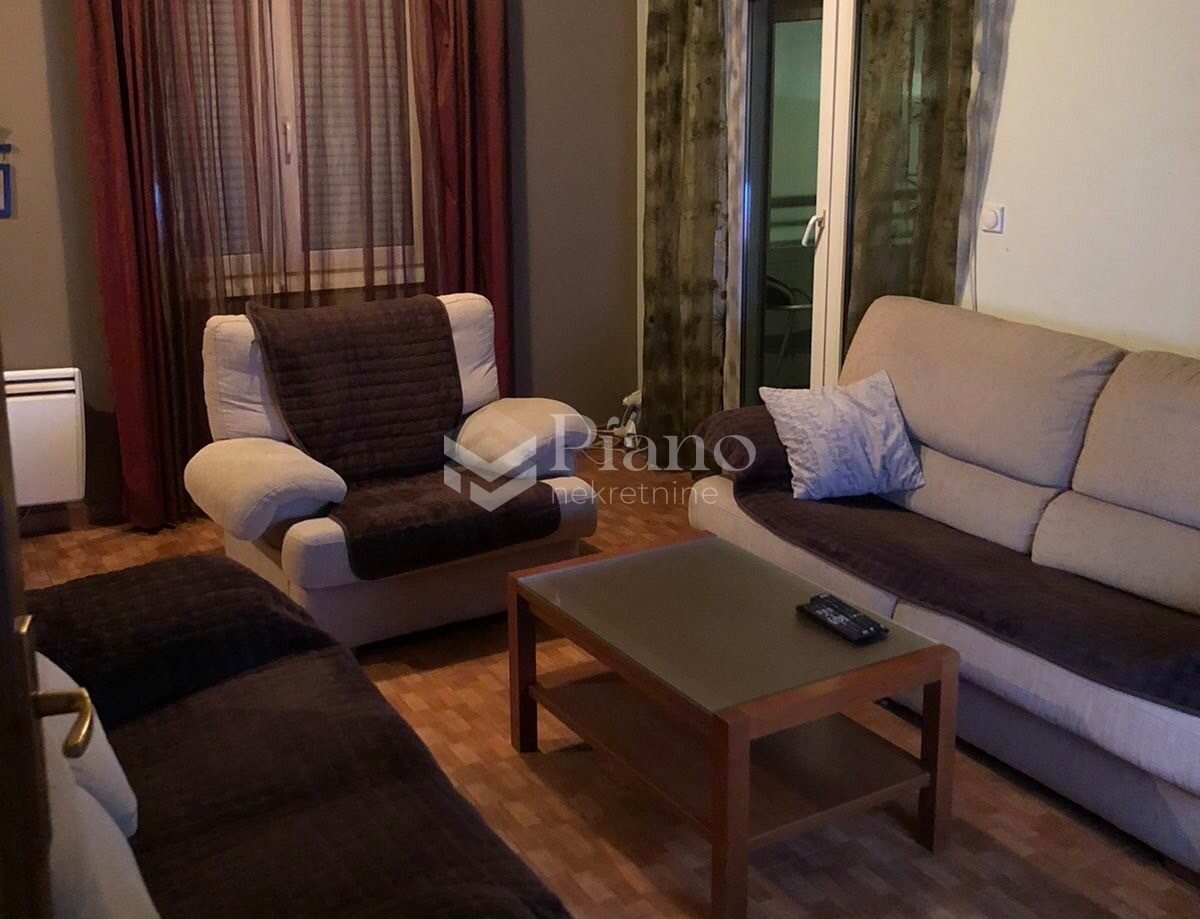 Namješten jednosoban stan Preko Morače