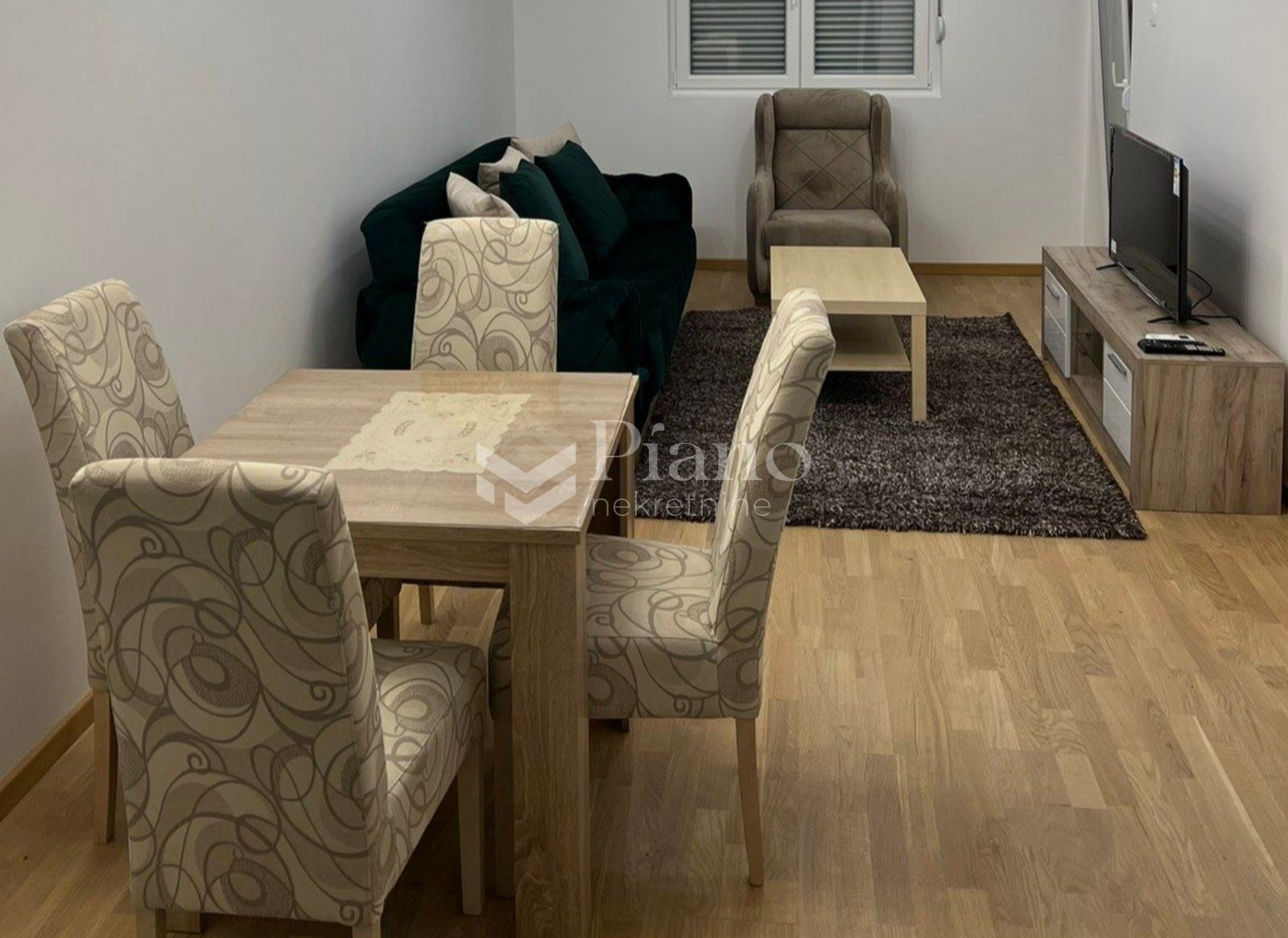 Namješten jednosoban stan na Pobrežju