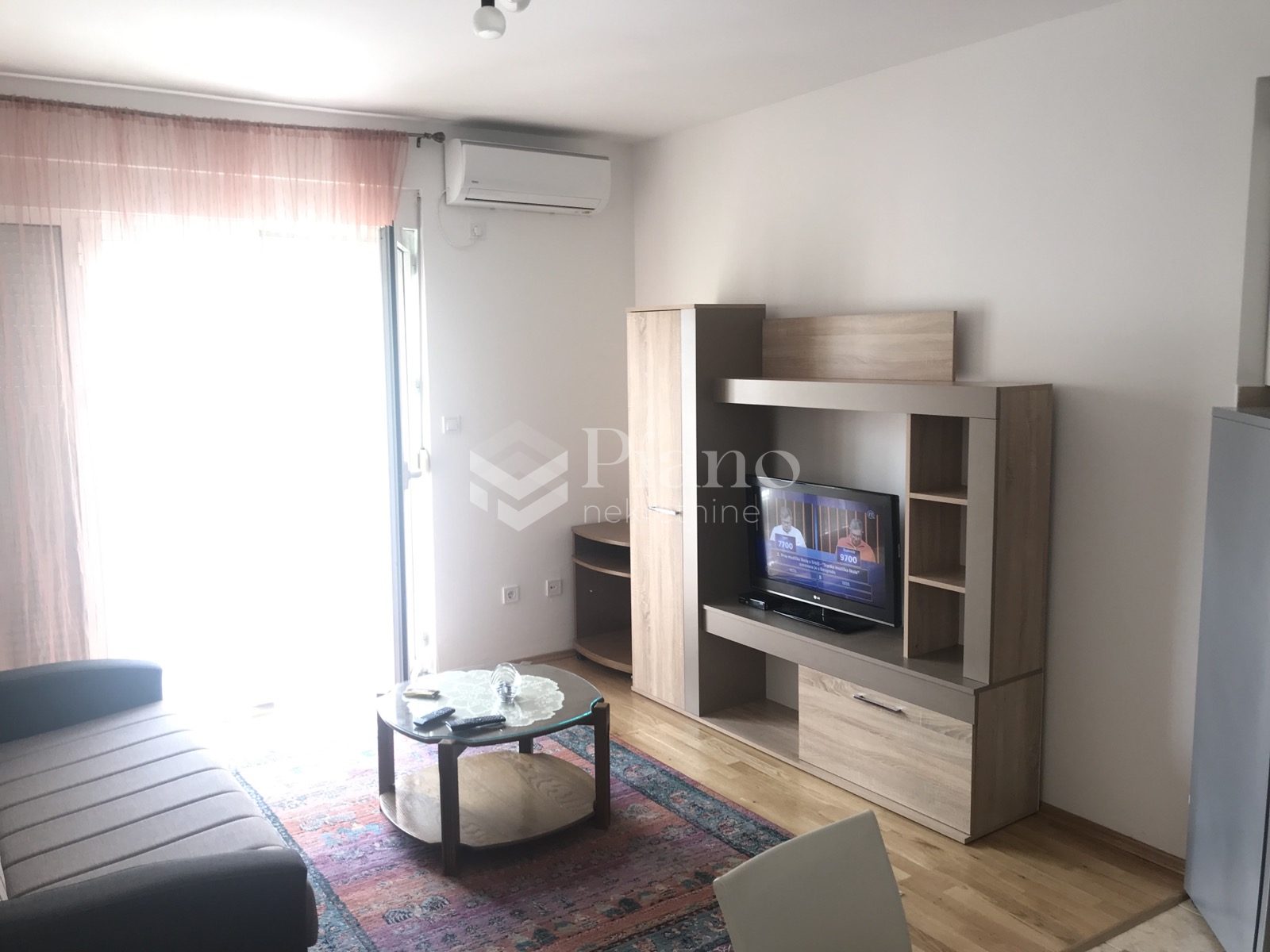 Furnished studio apartment on Stari Aerodrom