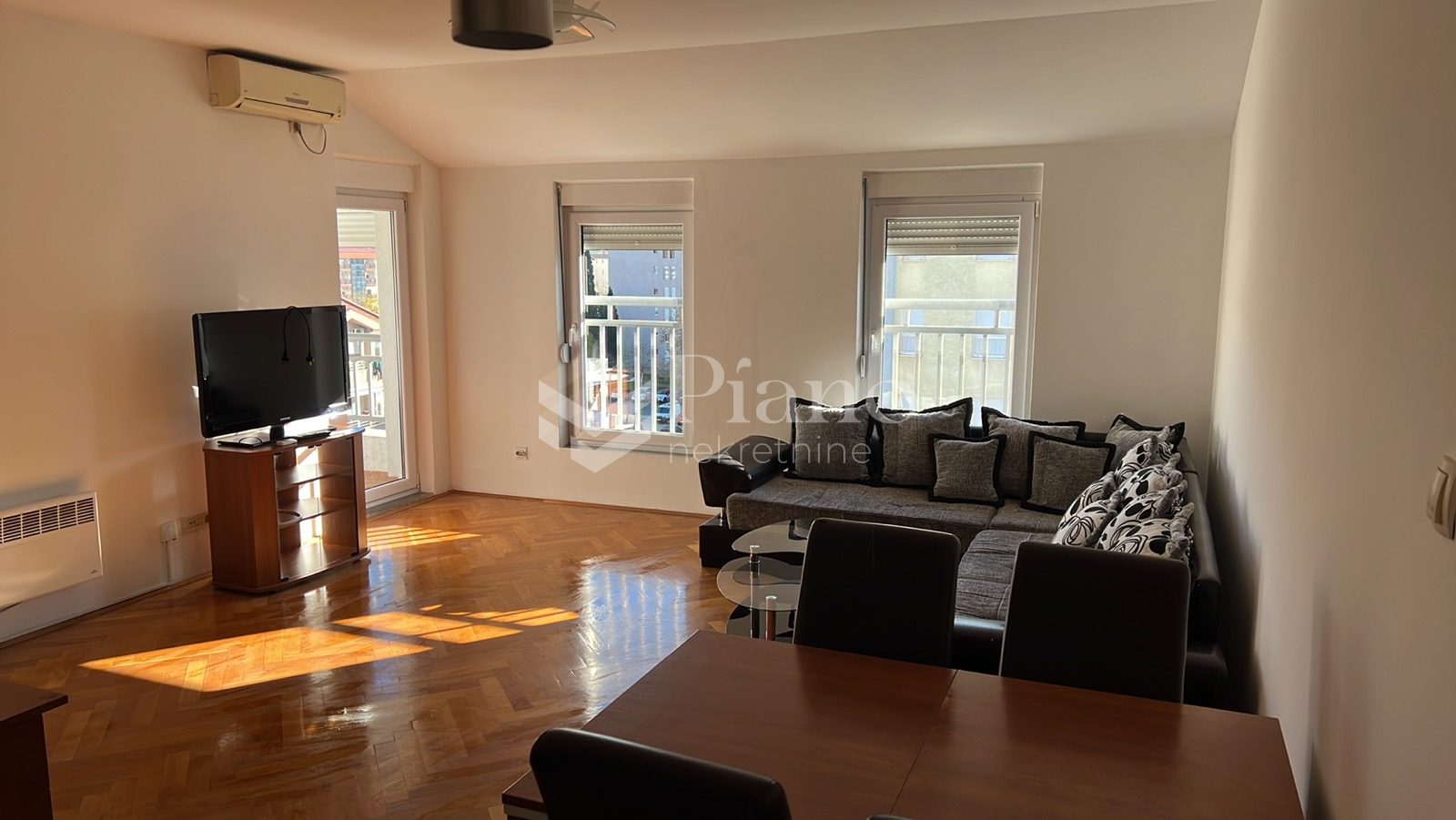 Furnished three bedroom apartment in Blok 9