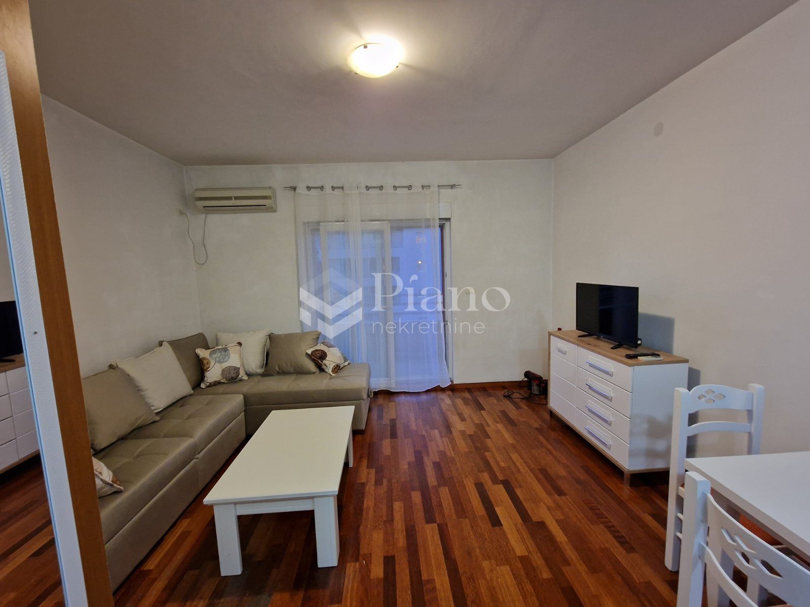 Furnished studio apartment in City kvart