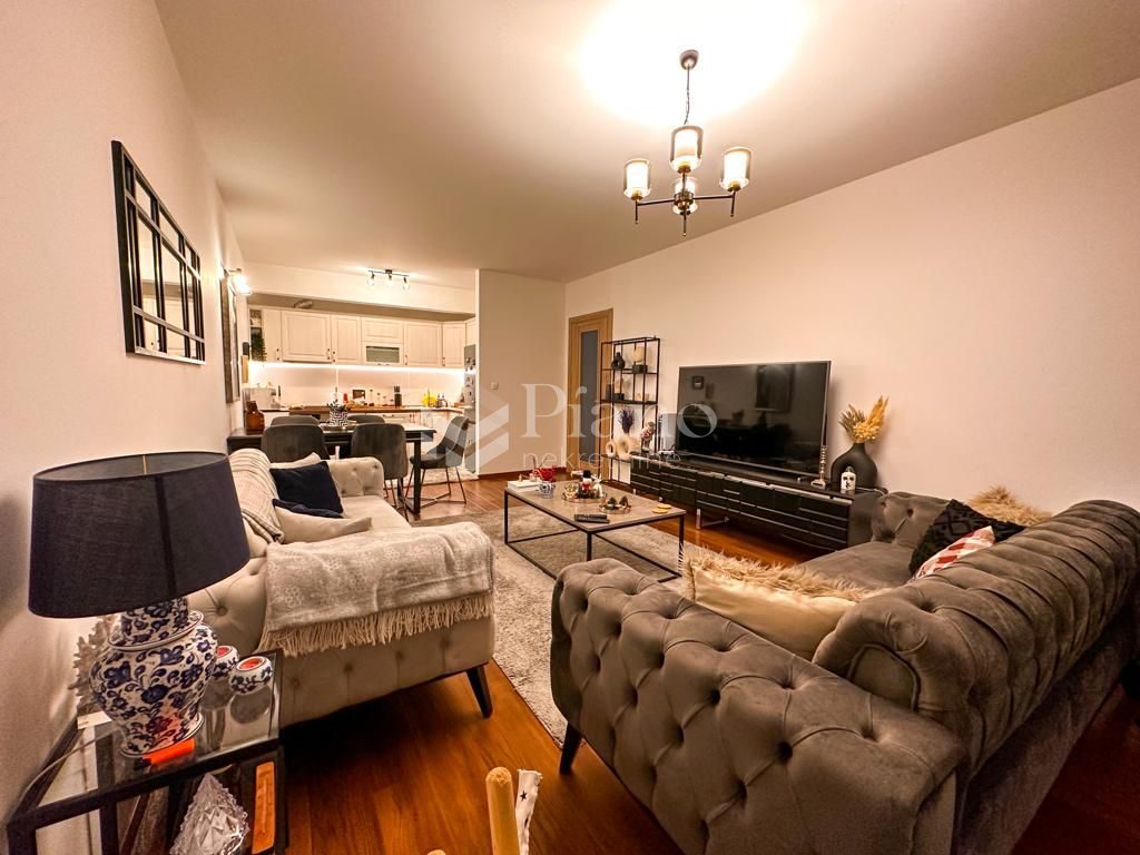 Namješten dvosoban stan u Master Kvartu