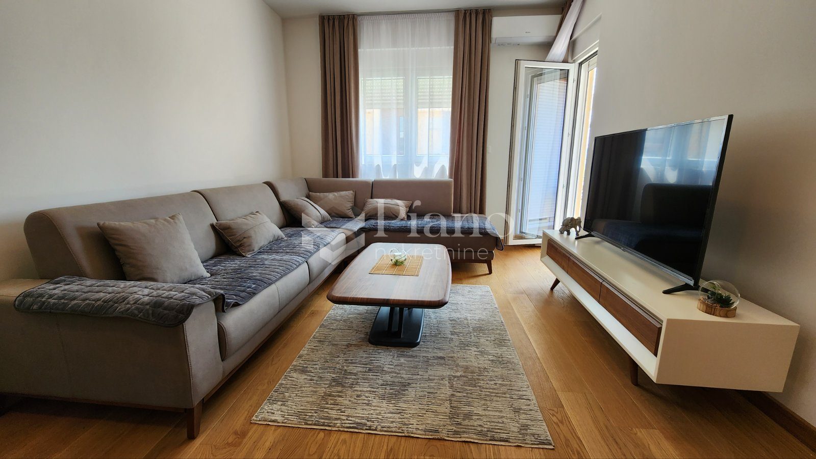 Furnished one bedroom apartment, New City
