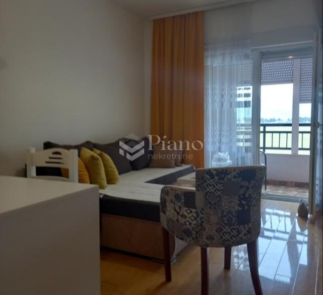 Namještena garsonjera na Starom Aerodromu