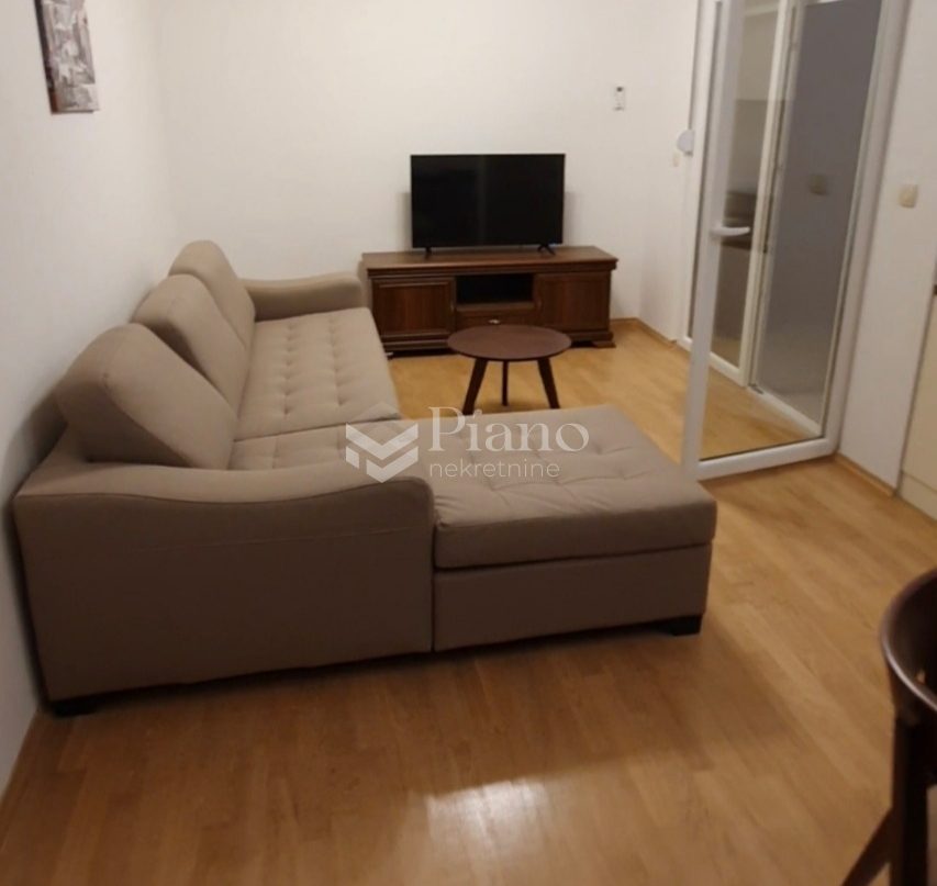 Namješten jednosoban stan, Blok 6