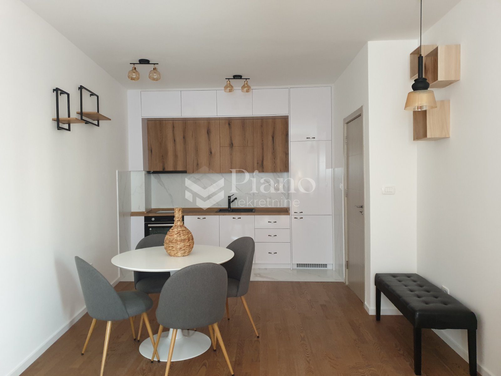 Furnished one bedroom apartment, Pobrežje