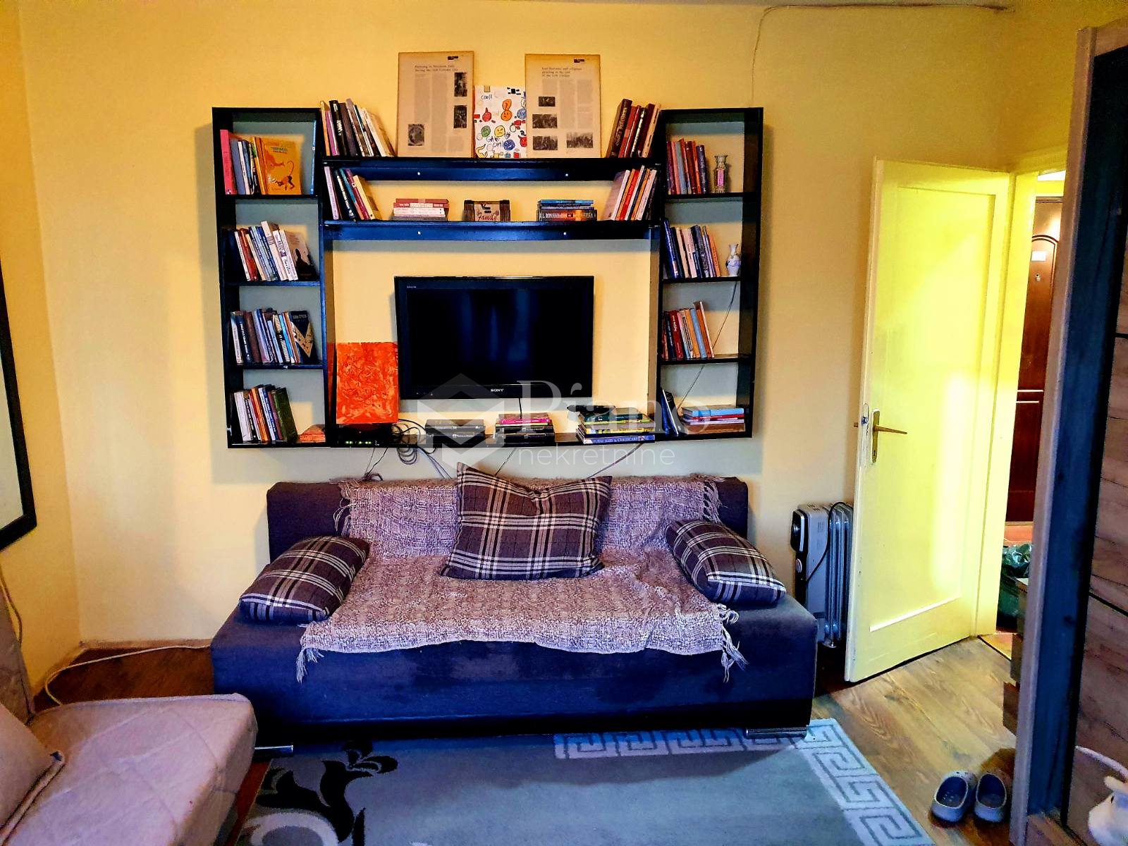 Furnished one bedroom apartment, clock Tower 