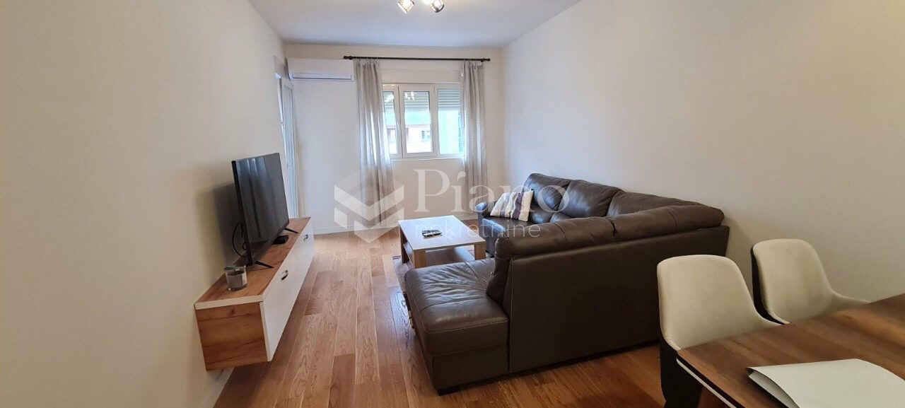 Furnished one bedroom apartment in Central Point