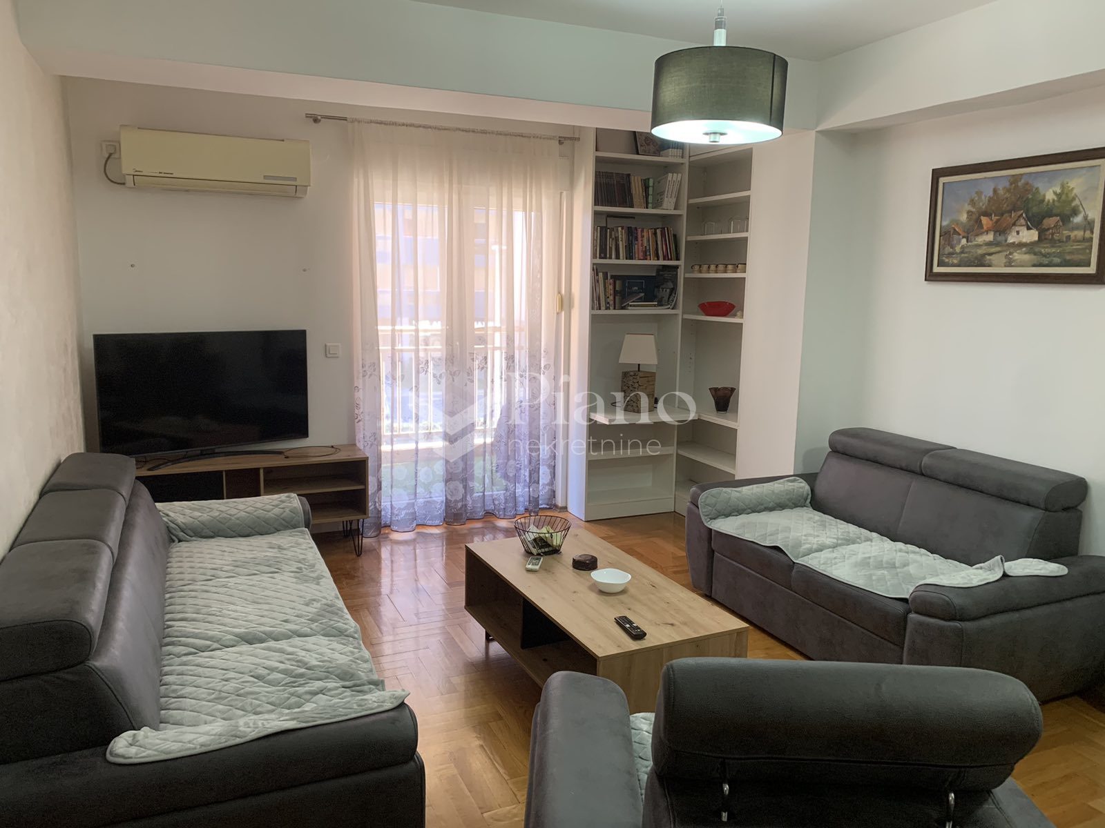 Namješten trosoban stan, City kvart