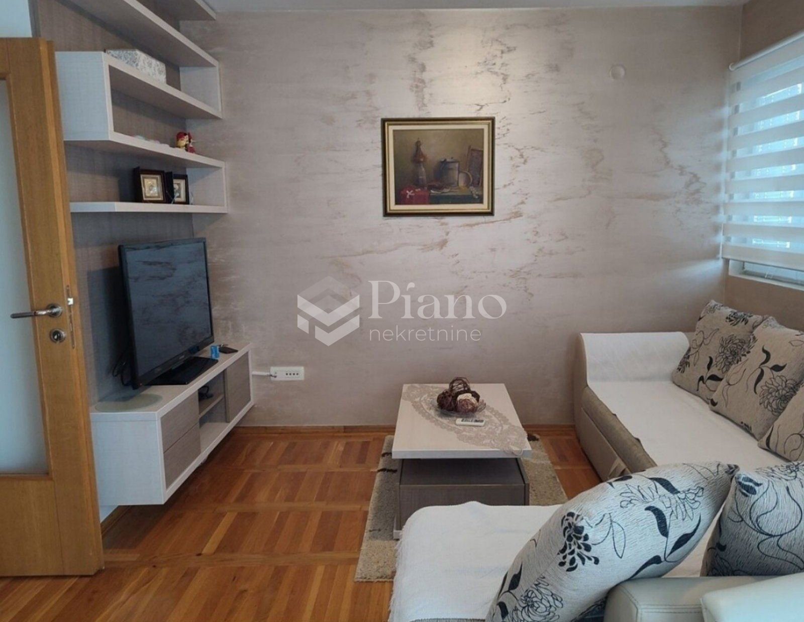 Furnished two bedroom apartment in Blok 9