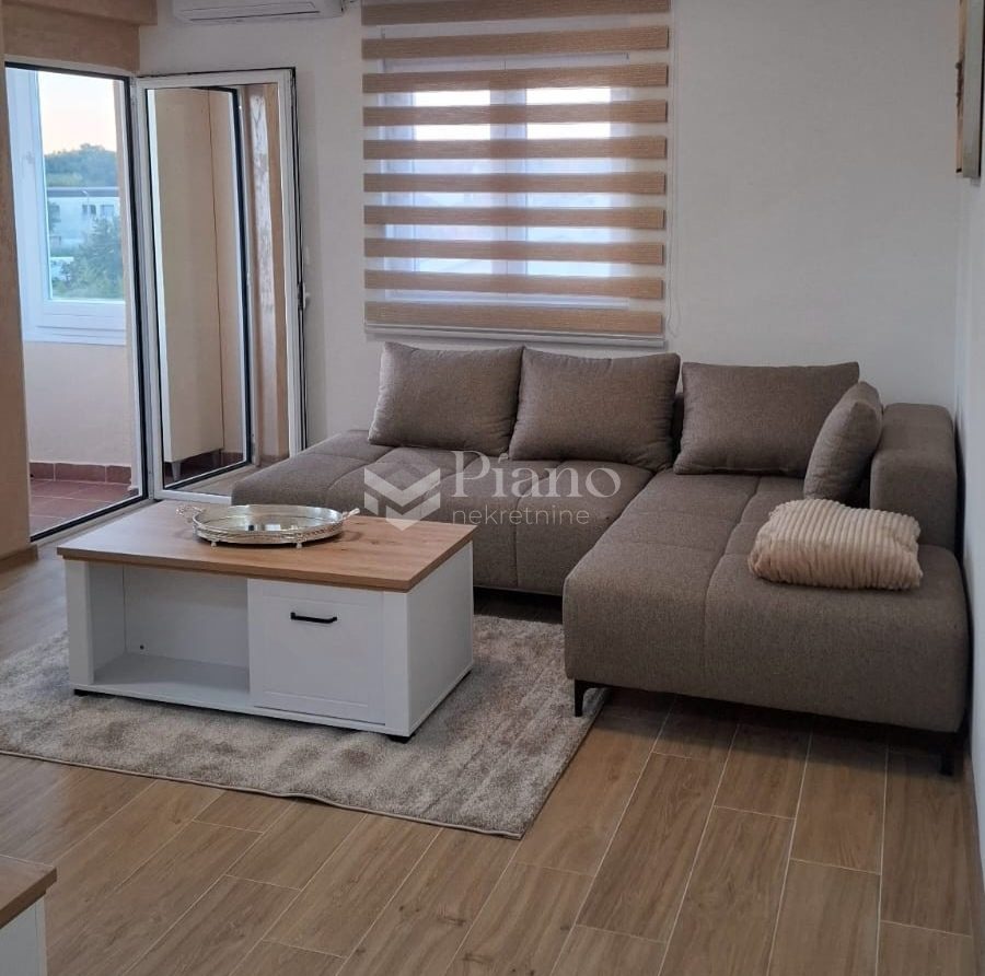 Furnished studio apartment, Blok 9