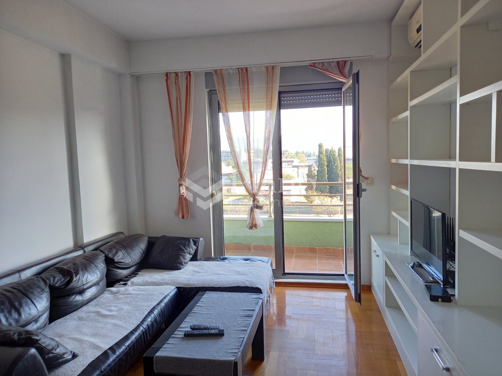 Furnished one bedroom apartment, Krivi most