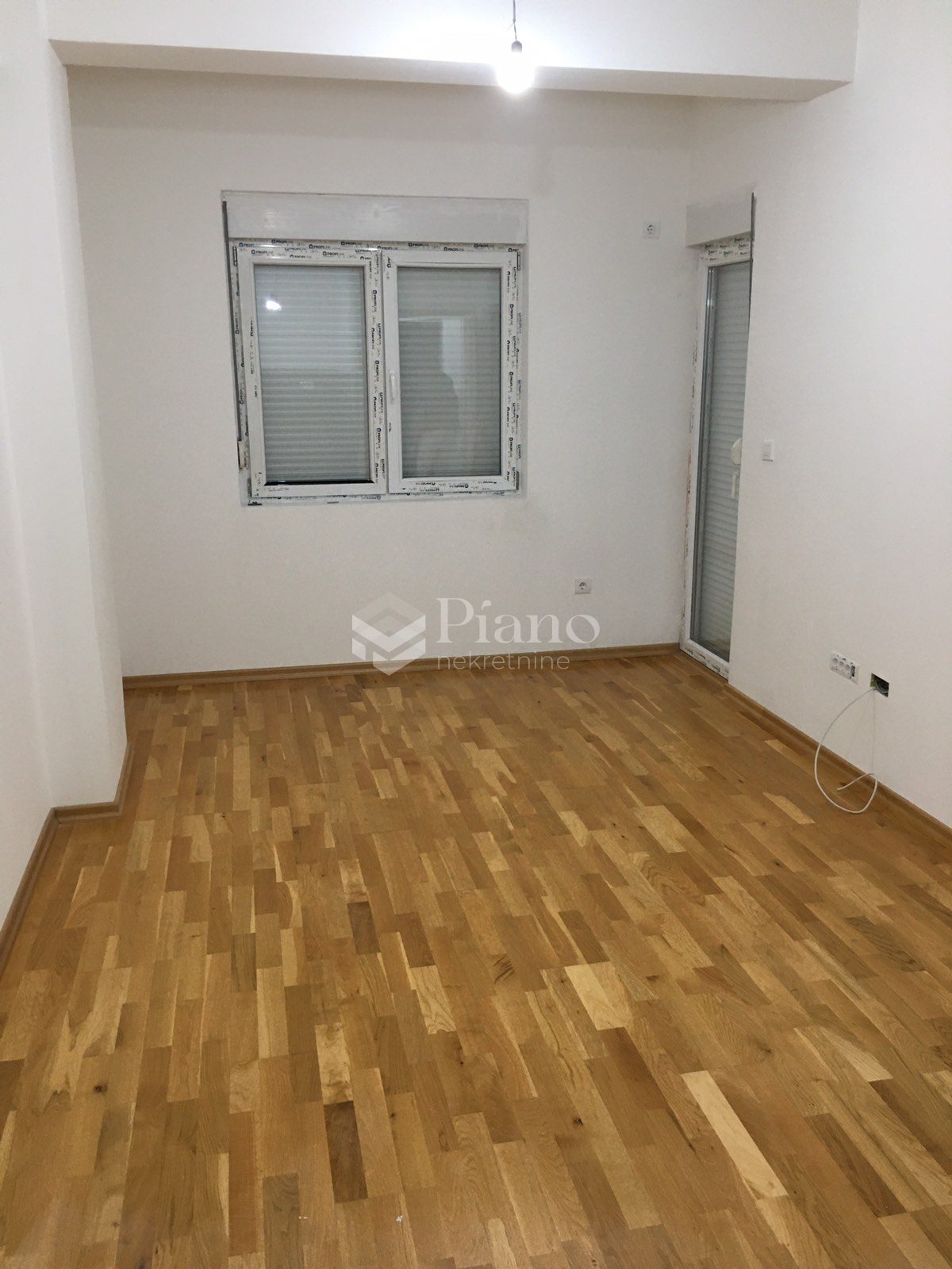 Nenamješten jednosoban stan, Zabjelo