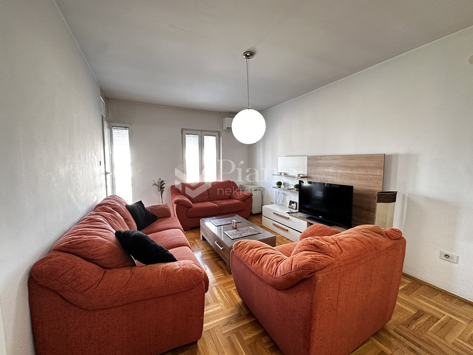 Namješten jednosoban stan iza Delte