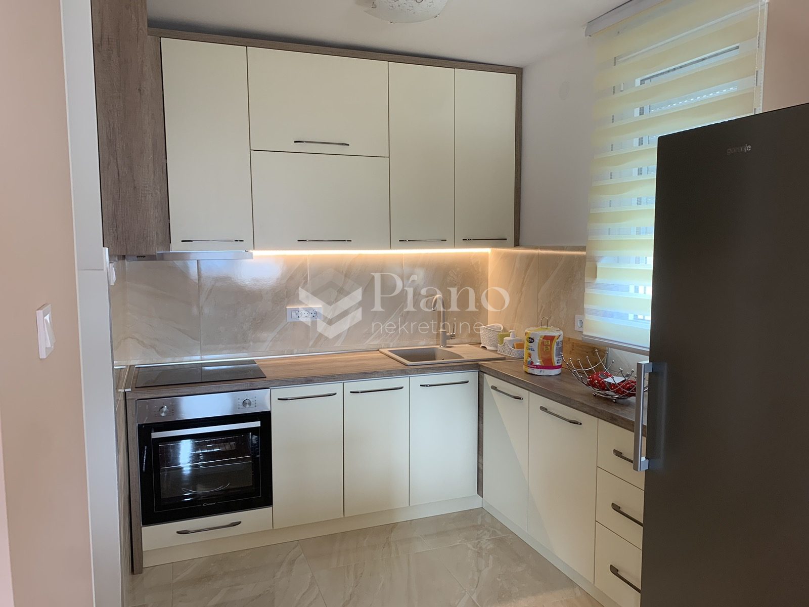 Furnished three bedroom apartment in Blok 5