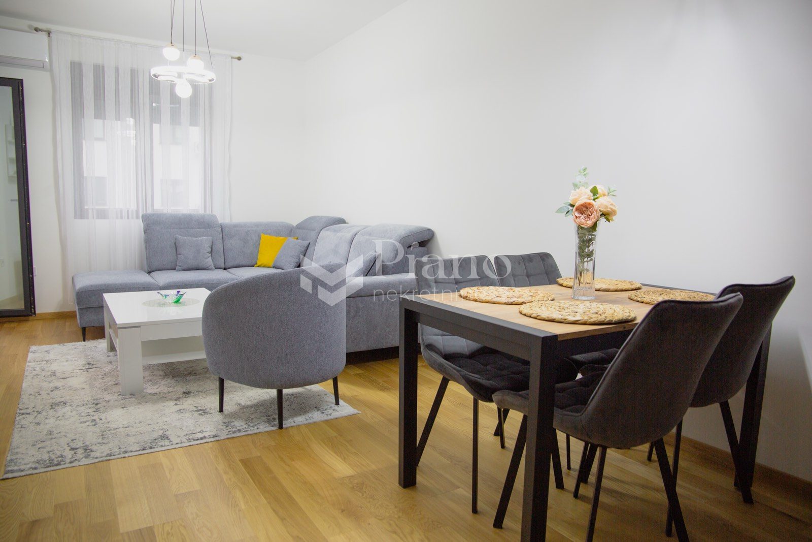 Namješten jednosoban stan u City kvartu