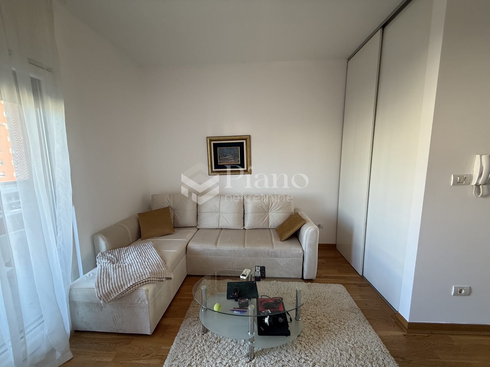 Furnished studio apartment in City kvart