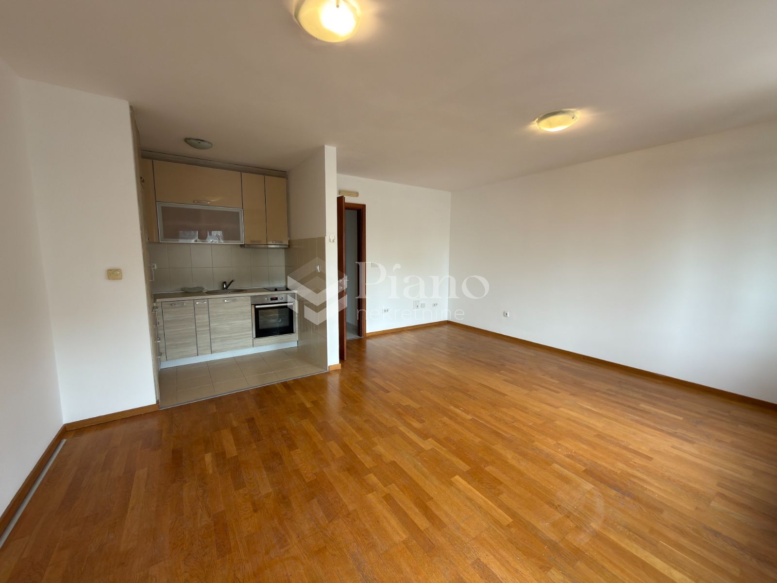 Semi furnished studio apartment, Toloska