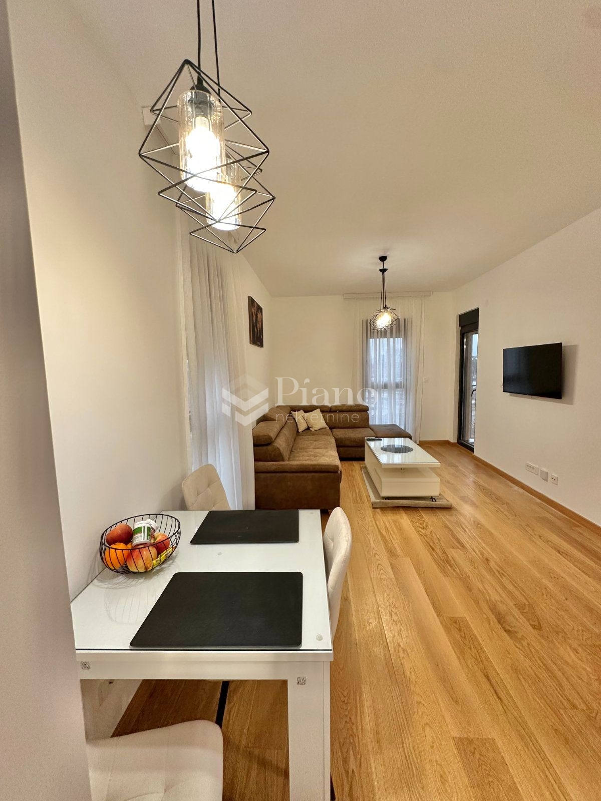 Furnished onebedroom apartment, New City