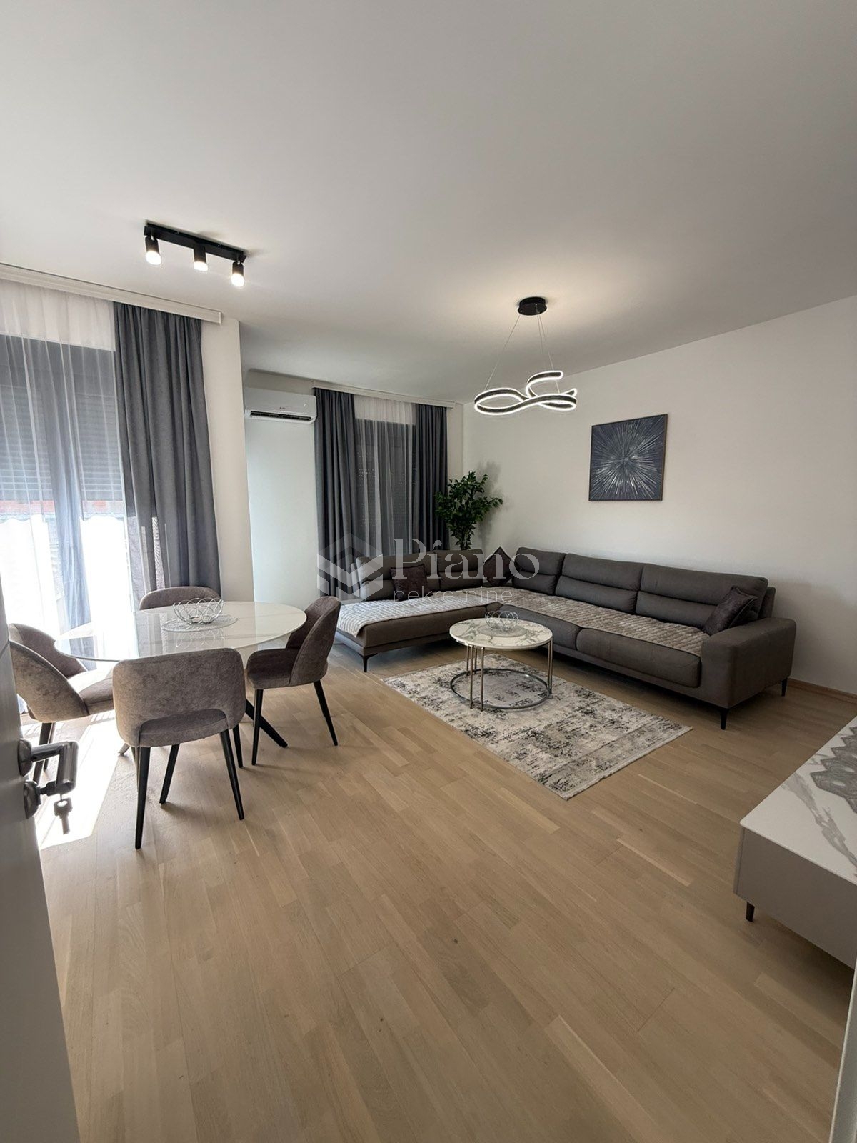 Namješten dvosoban duplex stan,Zabjelo